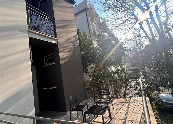 Tina Easy Only 2* 切塞纳蒂科