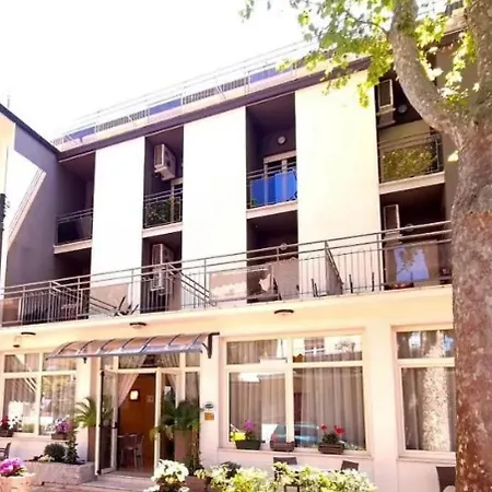 Tina Szálloda Cesenatico