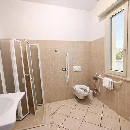 Hotel Villa Tina Easy Stay B&B Otel 2*