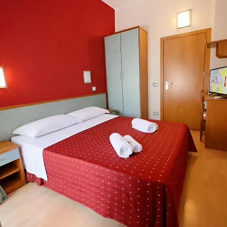 Otel Hotel Villa Tina Easy Stay B&B