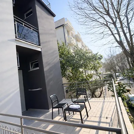 Hotel Villa Tina Easy Stay B&B