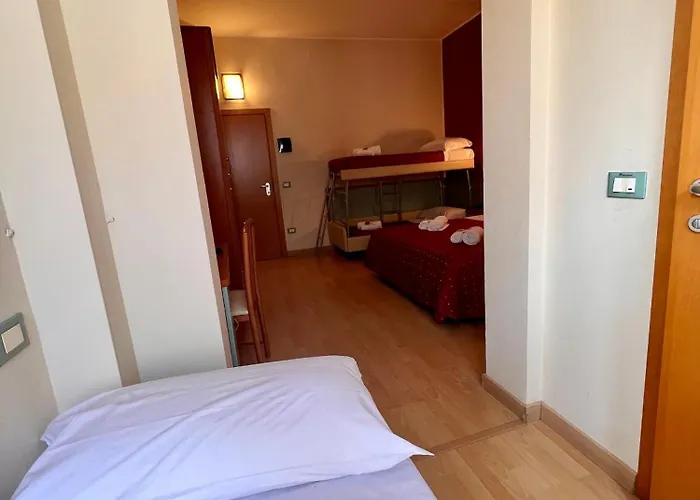 Tina Easy Only Hotel 2*