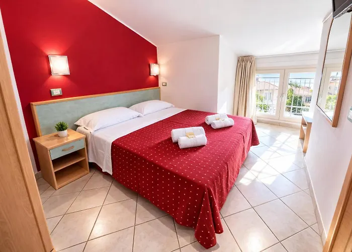 Hotel Tina Easy Only 2*